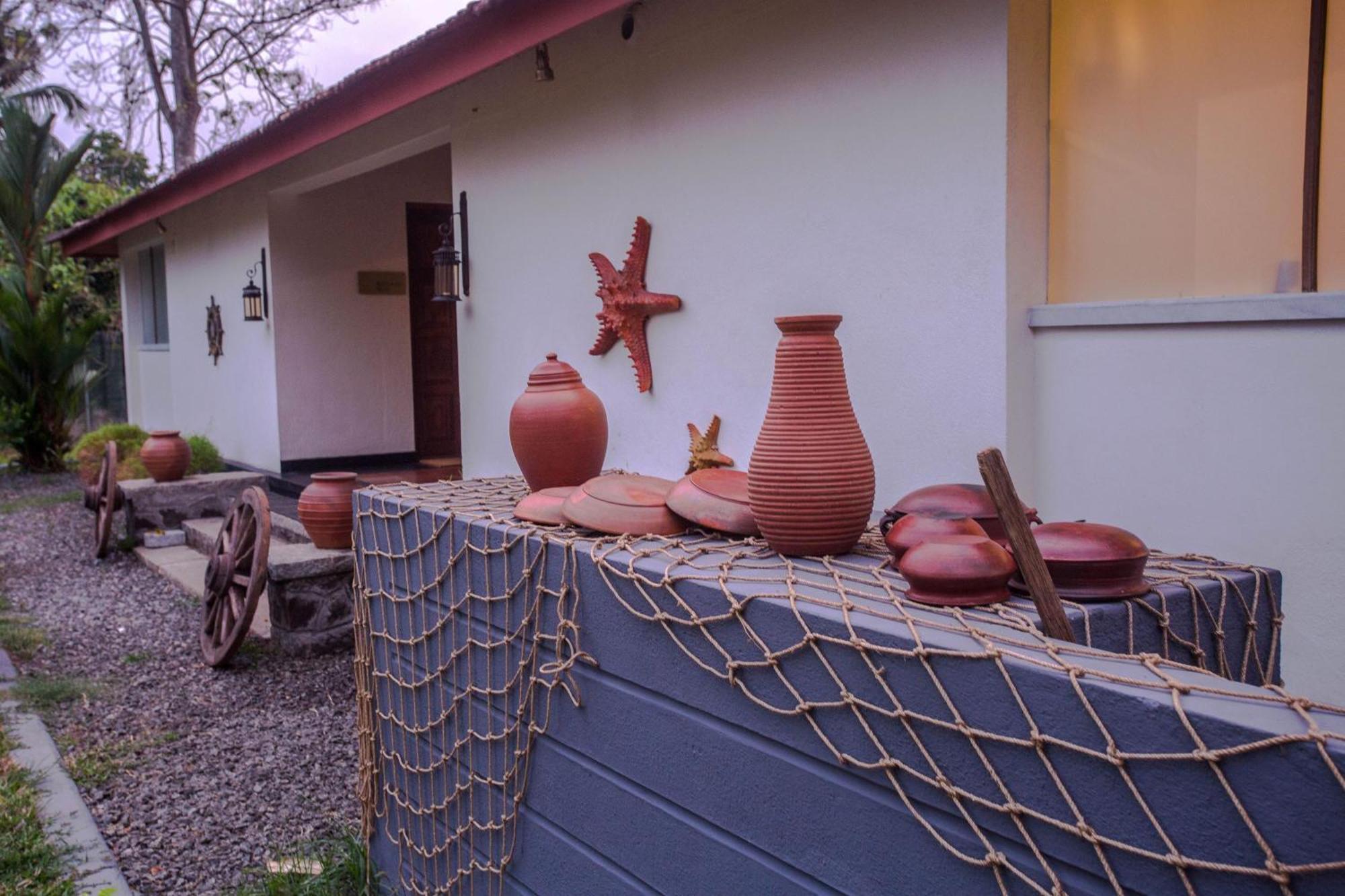 Kochi Baymaas Lake House מראה חיצוני תמונה
